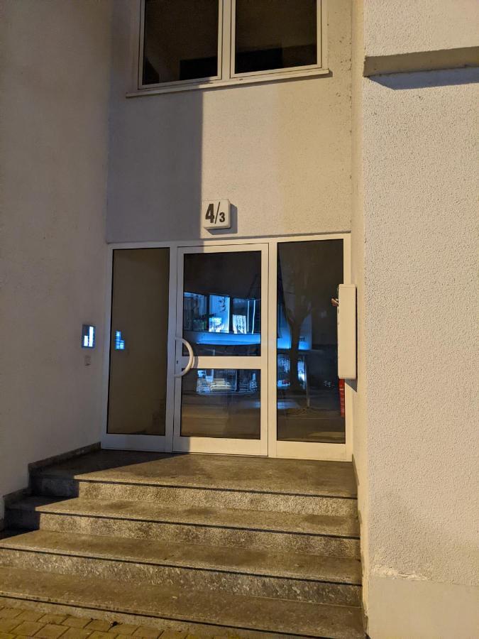 Cozy Apartment With Parking Garage Near Outlet Metzingen  Exteriér fotografie